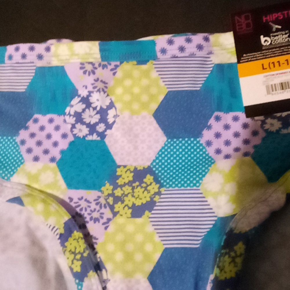 No Boundaries cotton spandex hipster panty - Picture 2 of 4